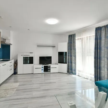 Apartament Modern Cozy Flat With Parking In Center *