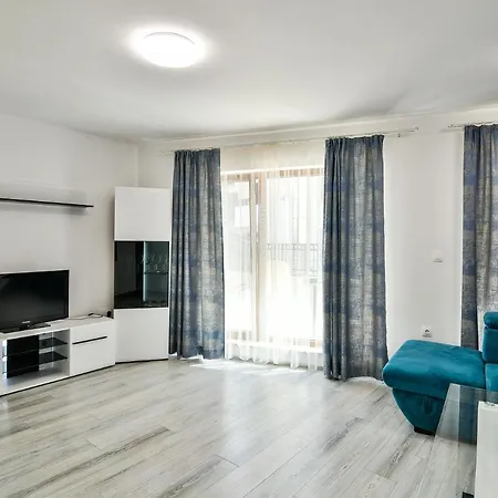 Modern Cozy Flat With Parking In Center Apartament